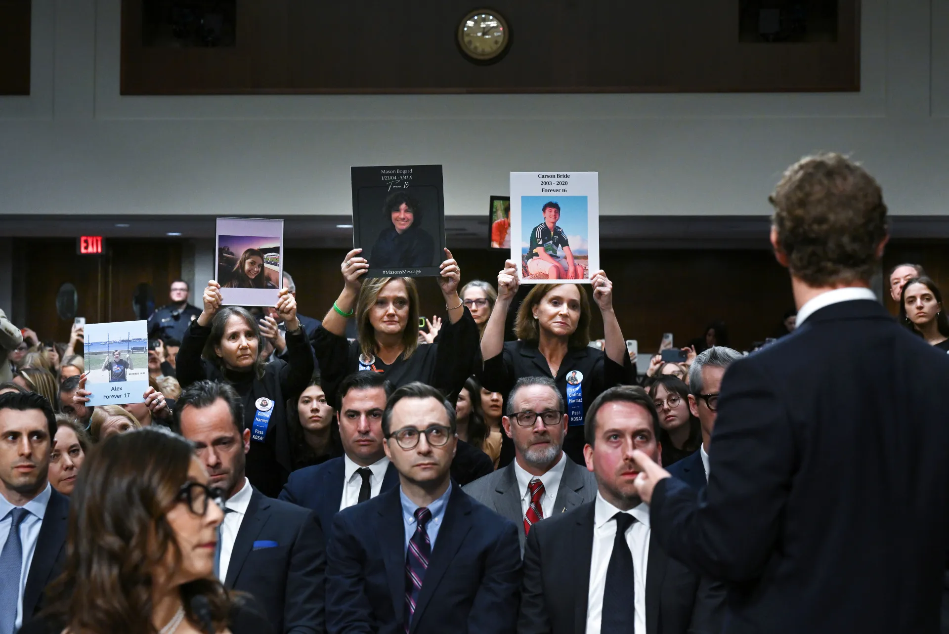 Meta CEO Mark Zuckerberg apologizes to parents of victims of online exploitation in heated Senate hearing
